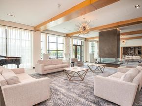 100 Garvies Point Road 1042, Glen Cove NY 11542