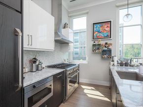 100 Garvies Point Road 1042, Glen Cove NY 11542