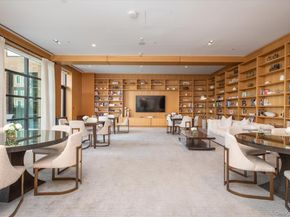100 Garvies Point Road 1042, Glen Cove NY 11542