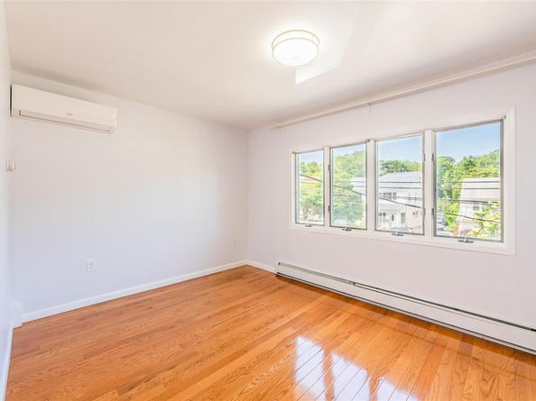 42-51 247TH St 247TH St, Little Neck NY 11363