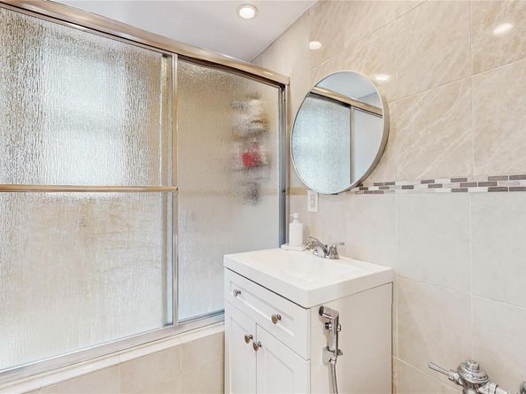 3 Sadore Lane 3B, Yonkers NY 10710