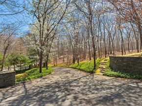 1280 Noyack Path, Water Mill NY 11976