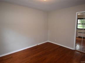 23 West Mill Drive 9A, Great Neck NY 11021