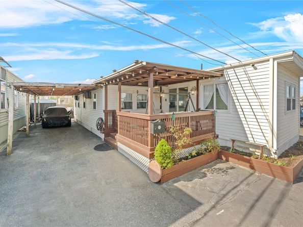 64 Lincoln Avenue, Holbrook NY 11741