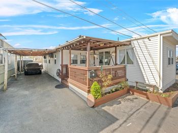 64 Lincoln Avenue