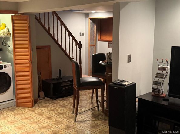 111-54 178th Place, Addisleigh Park NY 11433