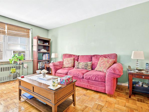 3176 Decatur Avenue 1I, Bronx NY 10467