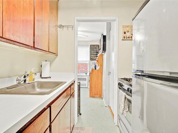 3176 Decatur Avenue 1I, Bronx NY 10467