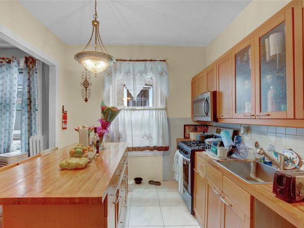 31 Tapscott Street, Brooklyn NY 11212