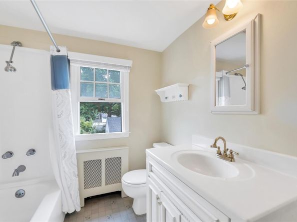 25 Hawthorne Avenue, Central Islip NY 11722