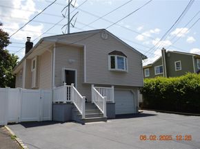 294 Fir Grove Road, Ronkonkoma NY 11779