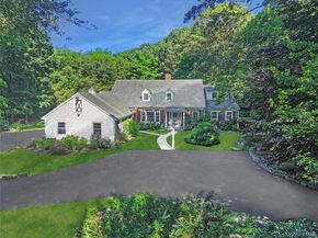 353 Split Rock Road, Syosset NY 11791