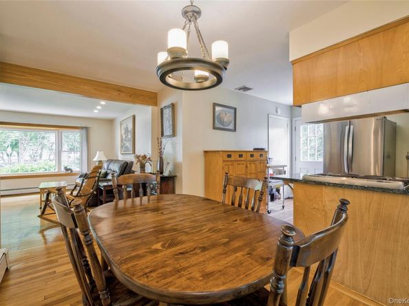 287 4th Avenue, Saint James NY 11780