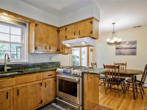 287 4th Avenue, Saint James NY 11780