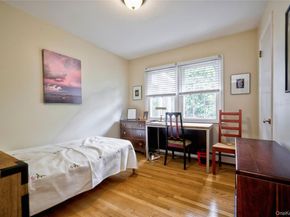 287 4th Avenue, Saint James NY 11780