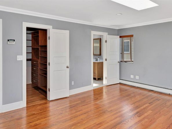 220 Lee Place, Bellmore NY 11710