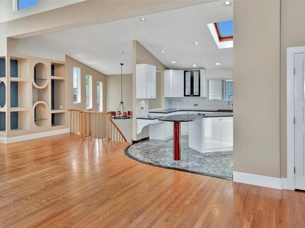 220 Lee Place, Bellmore NY 11710