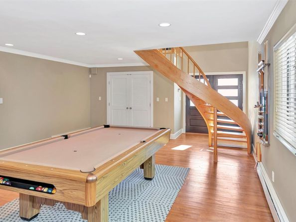 220 Lee Place, Bellmore NY 11710