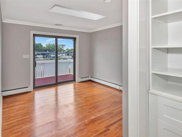 220 Lee Place, Bellmore NY 11710