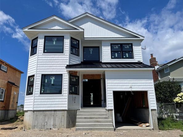 103 Clocks Boulevard, Massapequa NY 11758