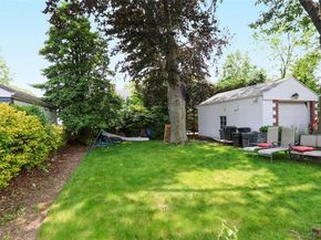 33 Cherry Lane, Carle Place NY 11514