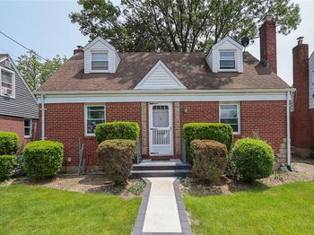 33 Cherry Lane