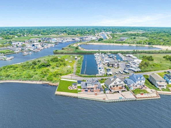 42 Browns River Road 3, Bayport NY 11705