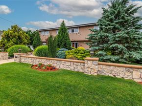 1 Willa Way, Massapequa NY 11758