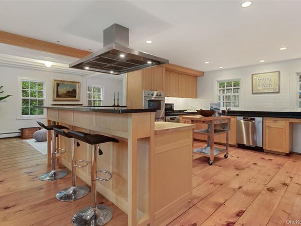 27 Dingle Ridge Road, North Salem NY 10560