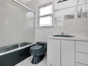 8 Beach Manor Court, West Islip NY 11795