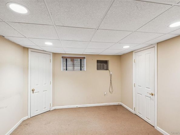 20 Sagamore Way S, Jericho NY 11753