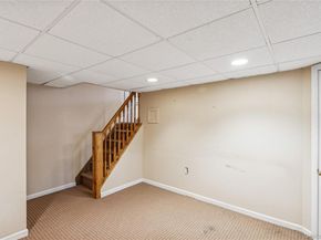 20 Sagamore Way S, Jericho NY 11753