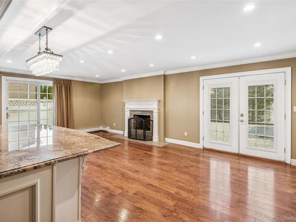 20 Sagamore Way S, Jericho NY 11753