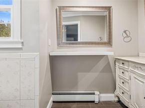20 Sagamore Way S, Jericho NY 11753
