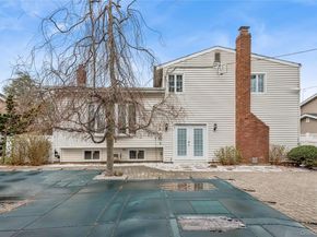 20 Sagamore Way S, Jericho NY 11753