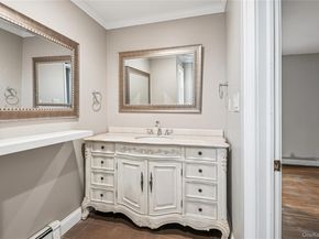 20 Sagamore Way S, Jericho NY 11753