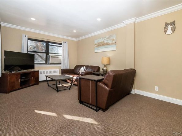 50 White Oak Street 3G, New Rochelle NY 10801