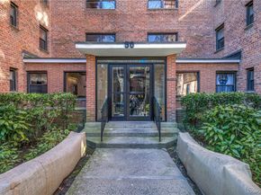 50 White Oak Street 3G, New Rochelle NY 10801