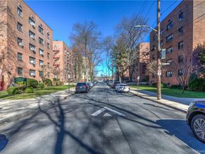 50 White Oak Street 3G, New Rochelle NY 10801