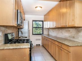 50 White Oak Street 3G, New Rochelle NY 10801
