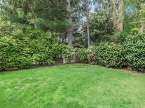 81 Huntington Road, Garden City NY 11530