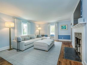 81 Huntington Road, Garden City NY 11530