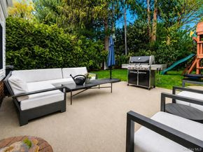 81 Huntington Road, Garden City NY 11530