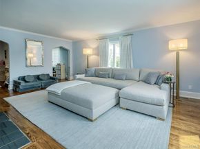 81 Huntington Road, Garden City NY 11530