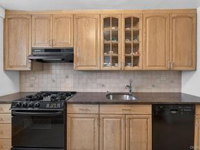 5700 Arlington Avenue 22B, Bronx NY 10471