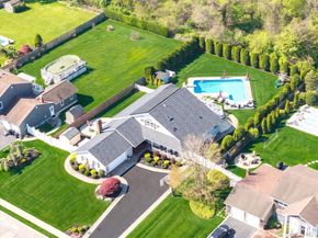 88 Pace Drive S, West Islip NY 11795