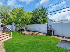 35 Peachtree Lane, Hicksville NY 11801
