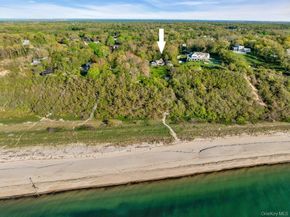 995 Red Fox Road, Mattituck NY 11952