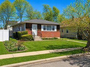 117 Woodside Avenue, Freeport NY 11520