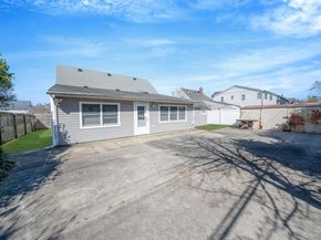 45 Cobalt Lane, Westbury NY 11590